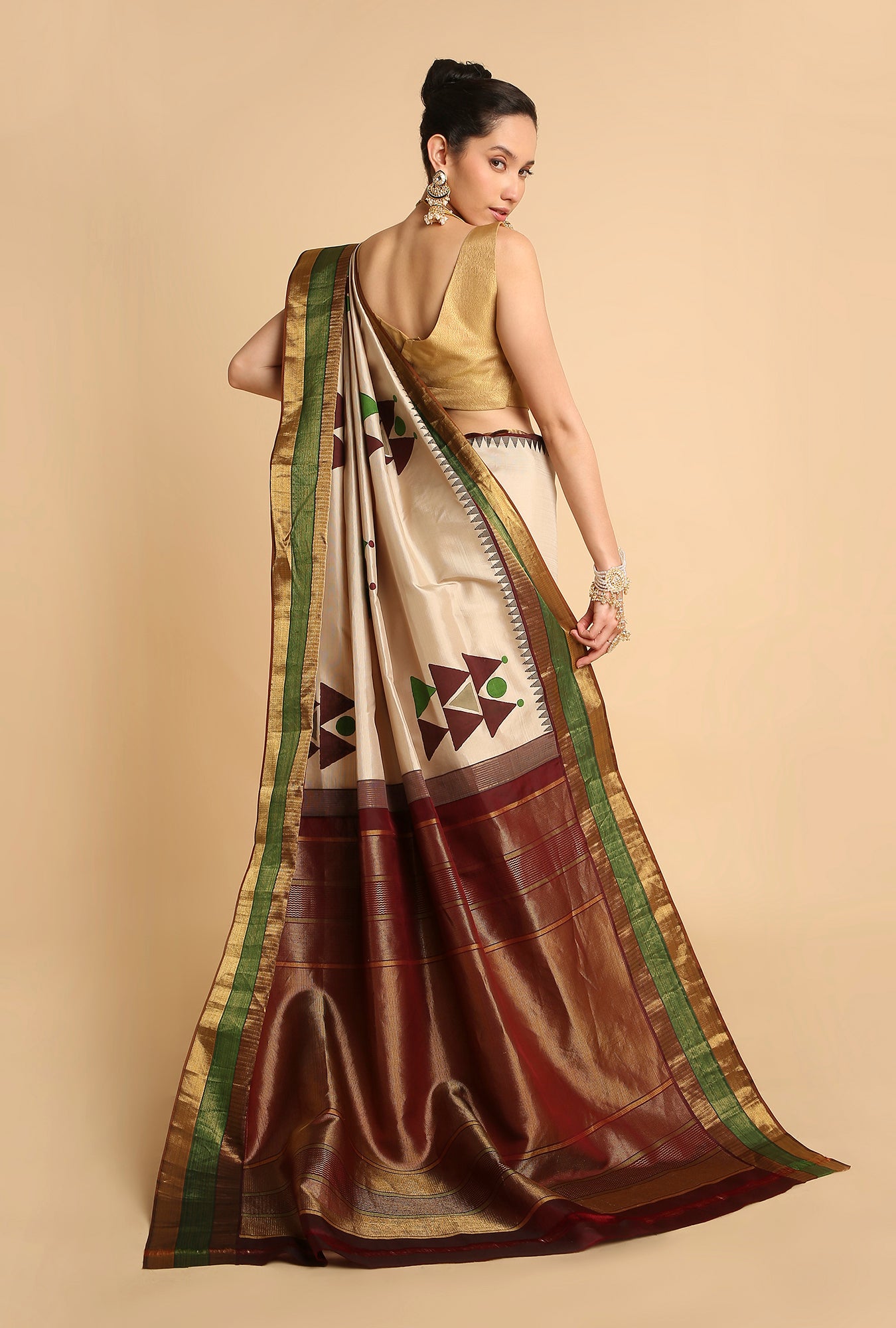 CREAM KANJIVARAM BLOCK PRINT SIGNATURE SAREE