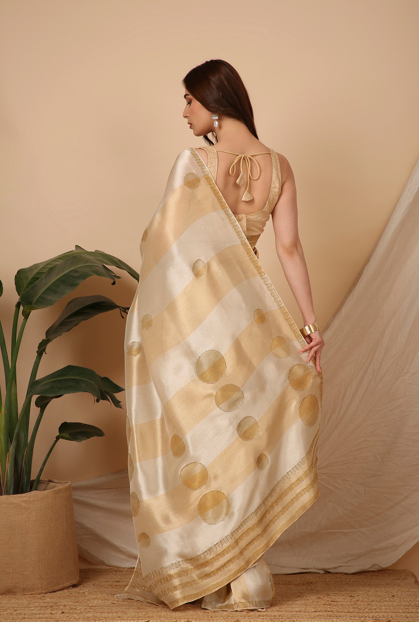 GOLD SILVER KANJIVARAM TISSU WITH HAND WORK SIGNATURE SAREE