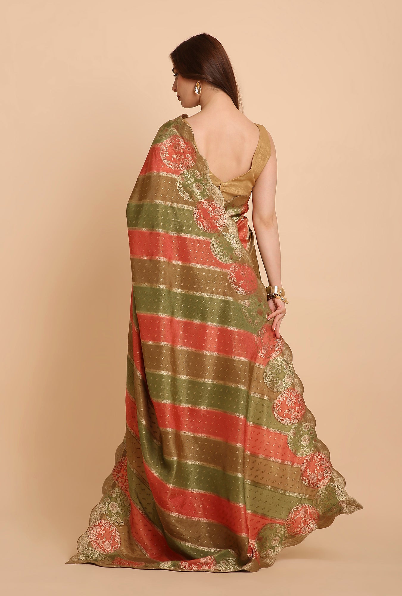 MULTI COLOUR SCALLOPIN BORDER FANCY TISSU SAREE