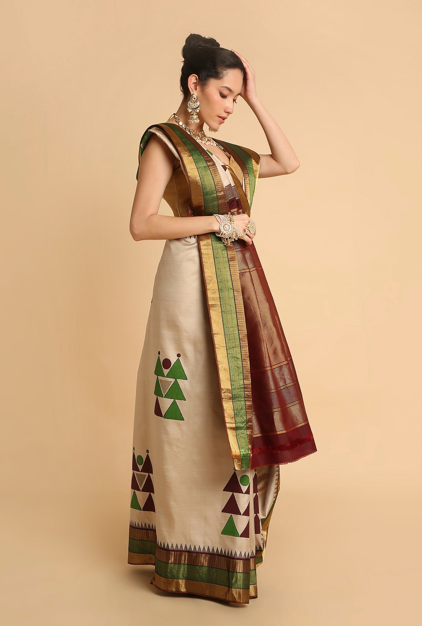 CREAM KANJIVARAM BLOCK PRINT SIGNATURE SAREE