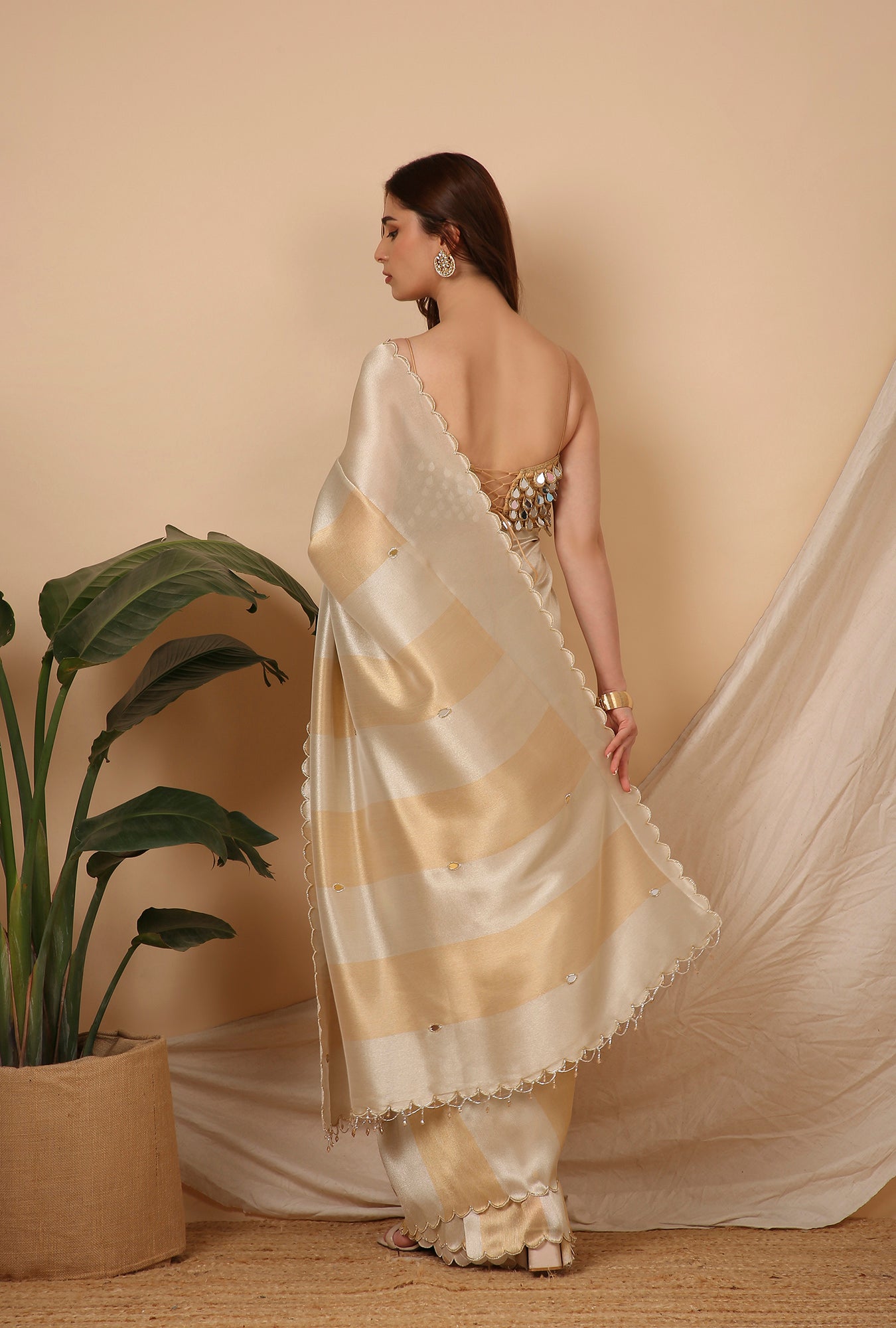 GOLD SILVER AIR INDIA STYLE CUT WORK BORDER  SIGNATURE SAREE