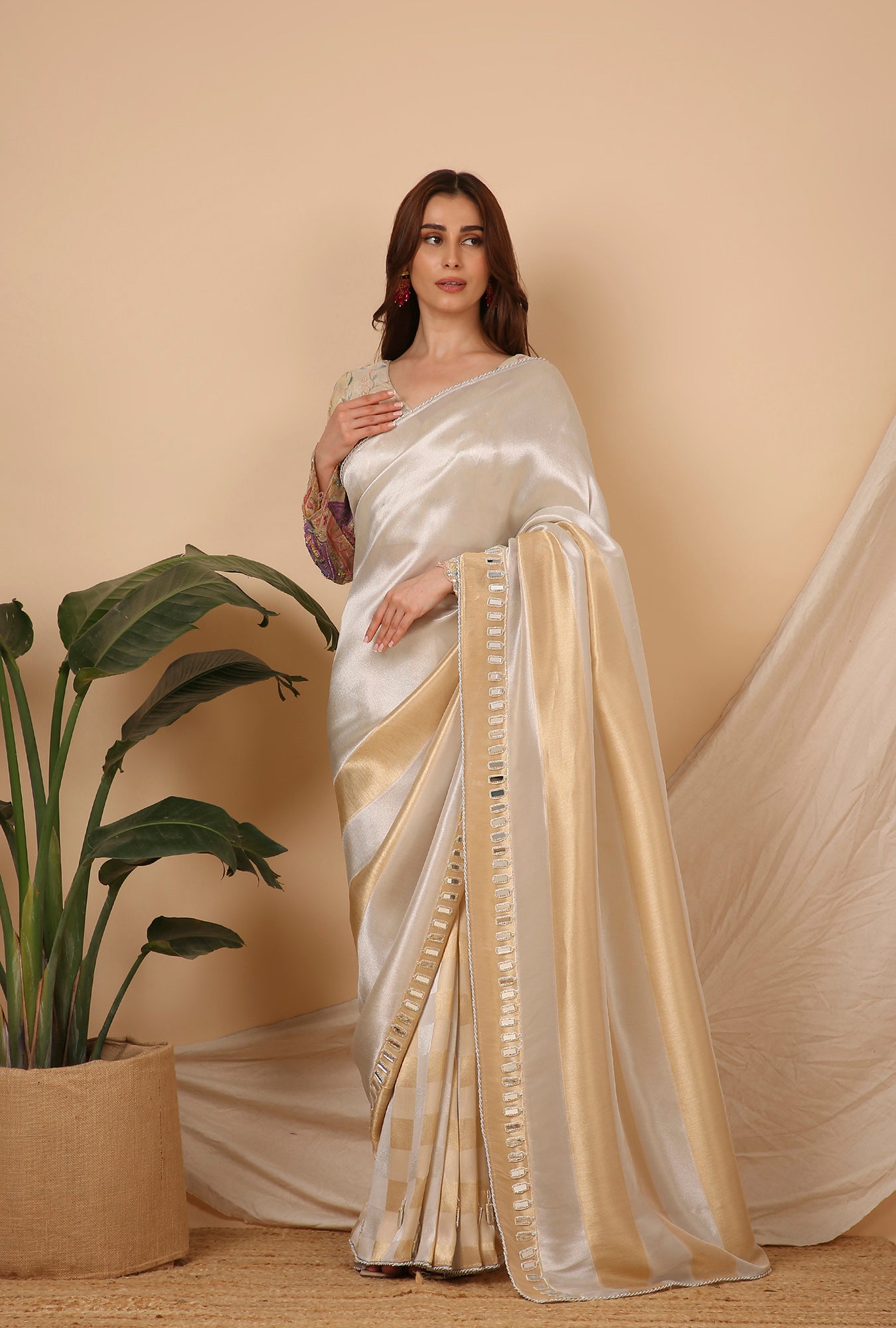 GOLD SILVER STRIPE SHOULDER PALLU  AND CHEX SIGNATURE SAREE
