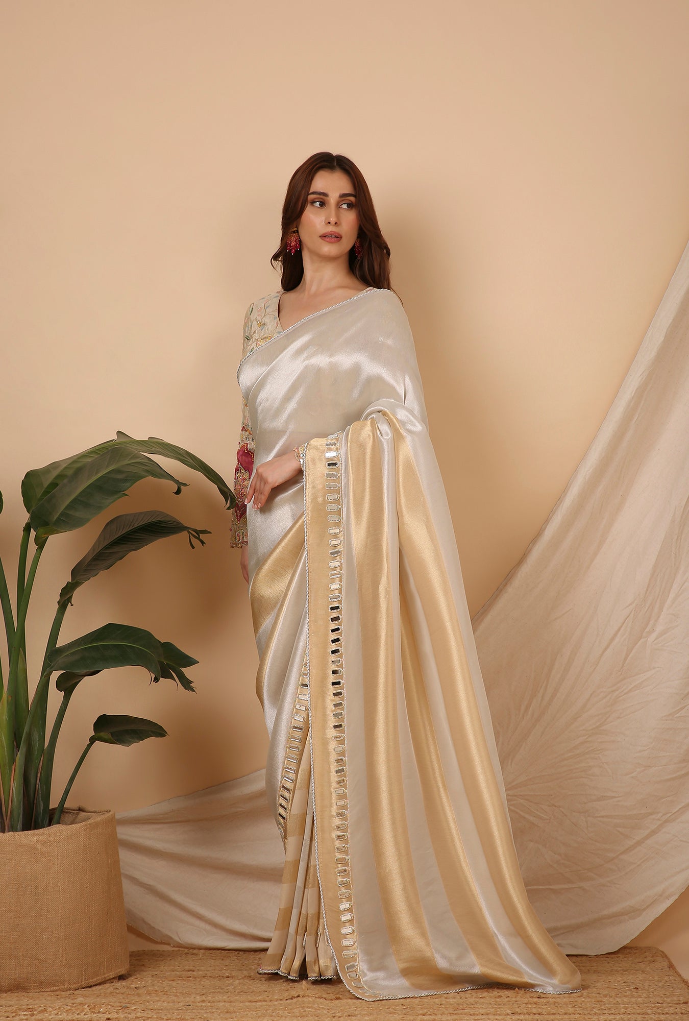 GOLD SILVER STRIPE SHOULDER PALLU  AND CHEX SIGNATURE SAREE