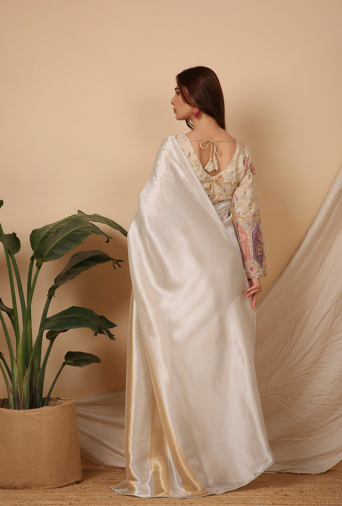 GOLD SILVER STRIPE SHOULDER PALLU  AND CHEX SIGNATURE SAREE