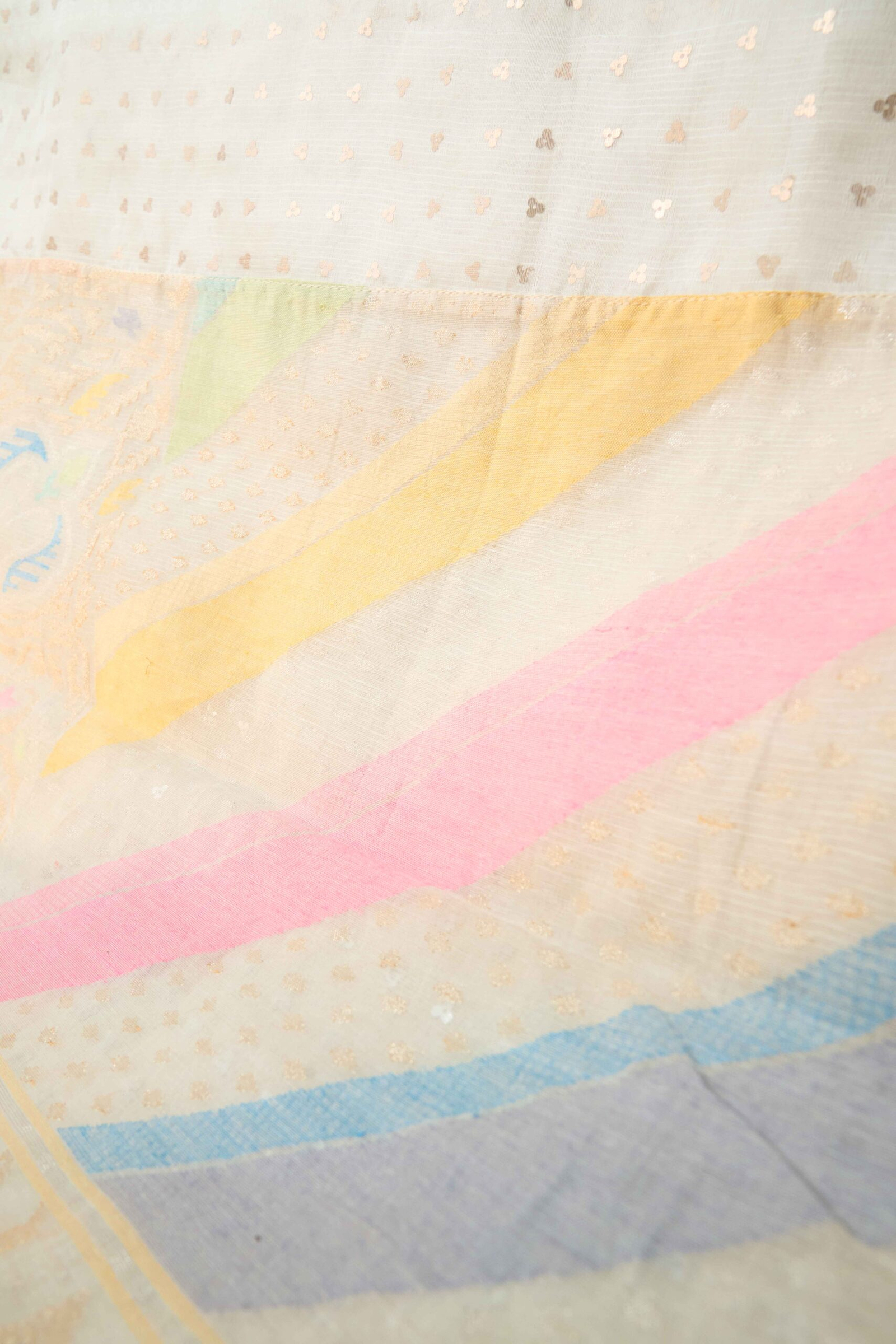 Off-White Woven Sequence Organza with real Jamdani Pallu & Border Signature Silk Saree