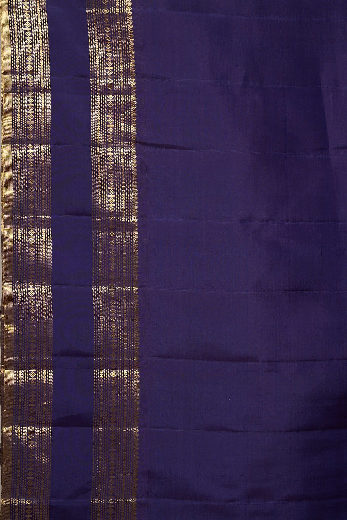 Tortilla And Wine Colour Blouse With Button Butti Kanchipuram Silk Saree