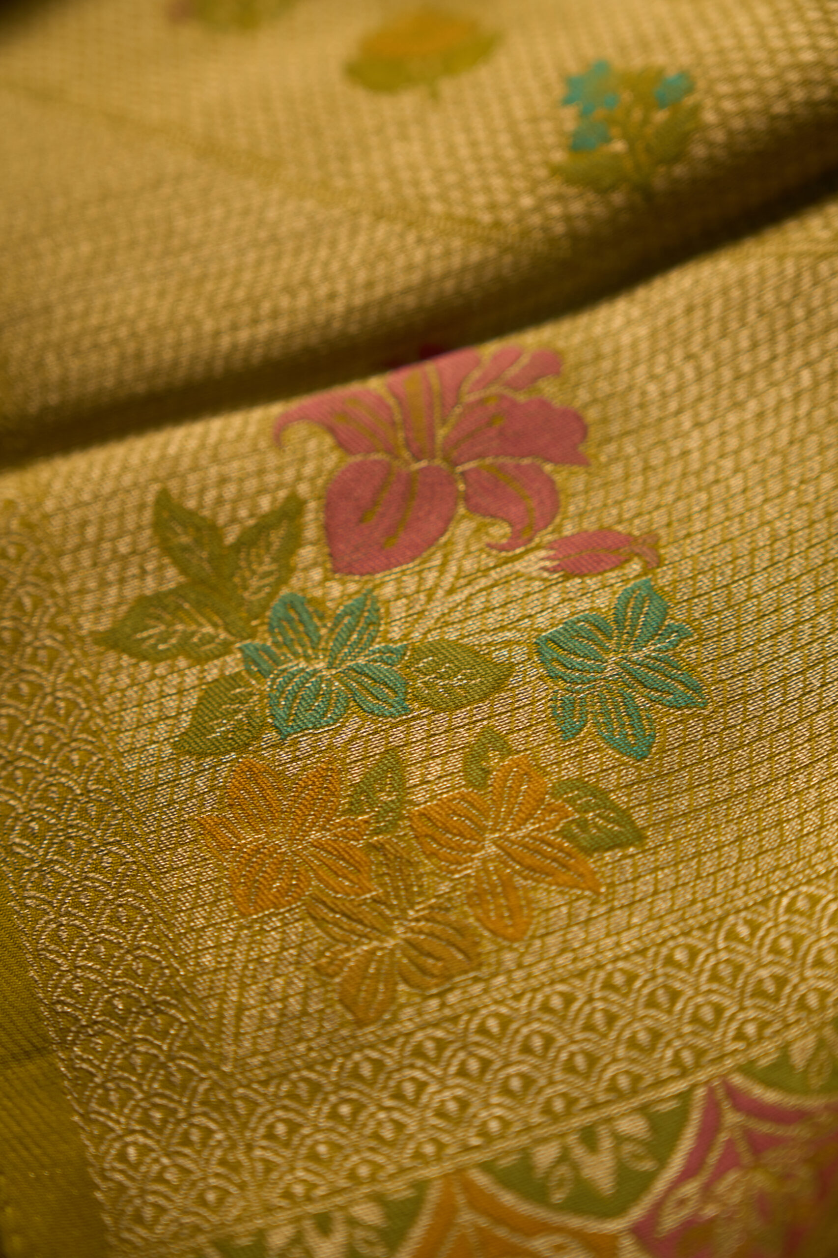 Pista green raw Tussar saree