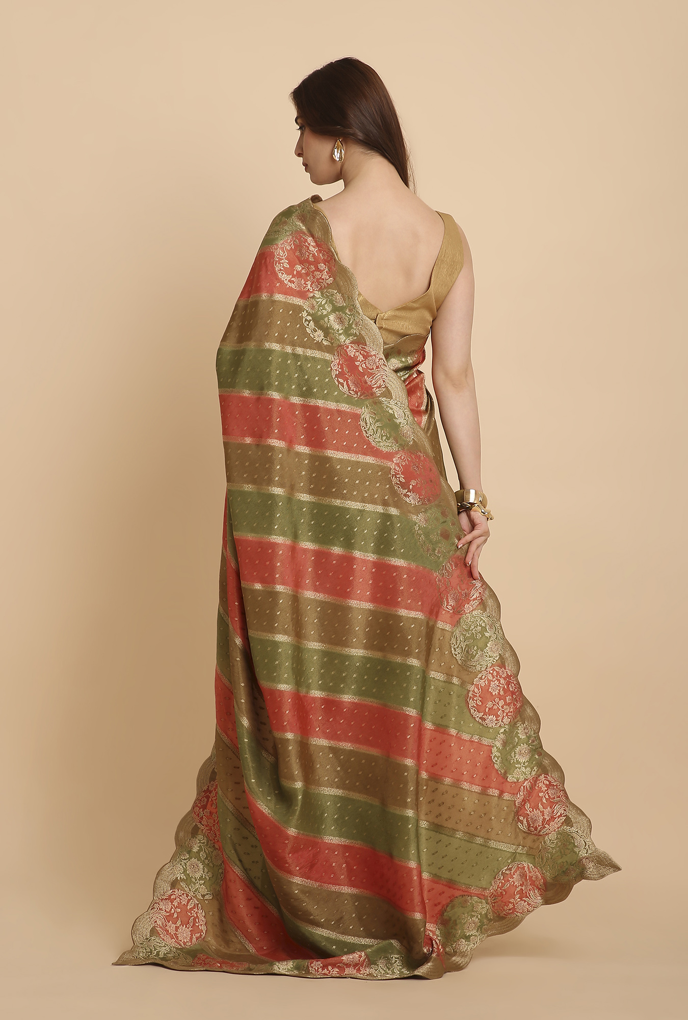 Multi colour scallopin border fancy tissu saree